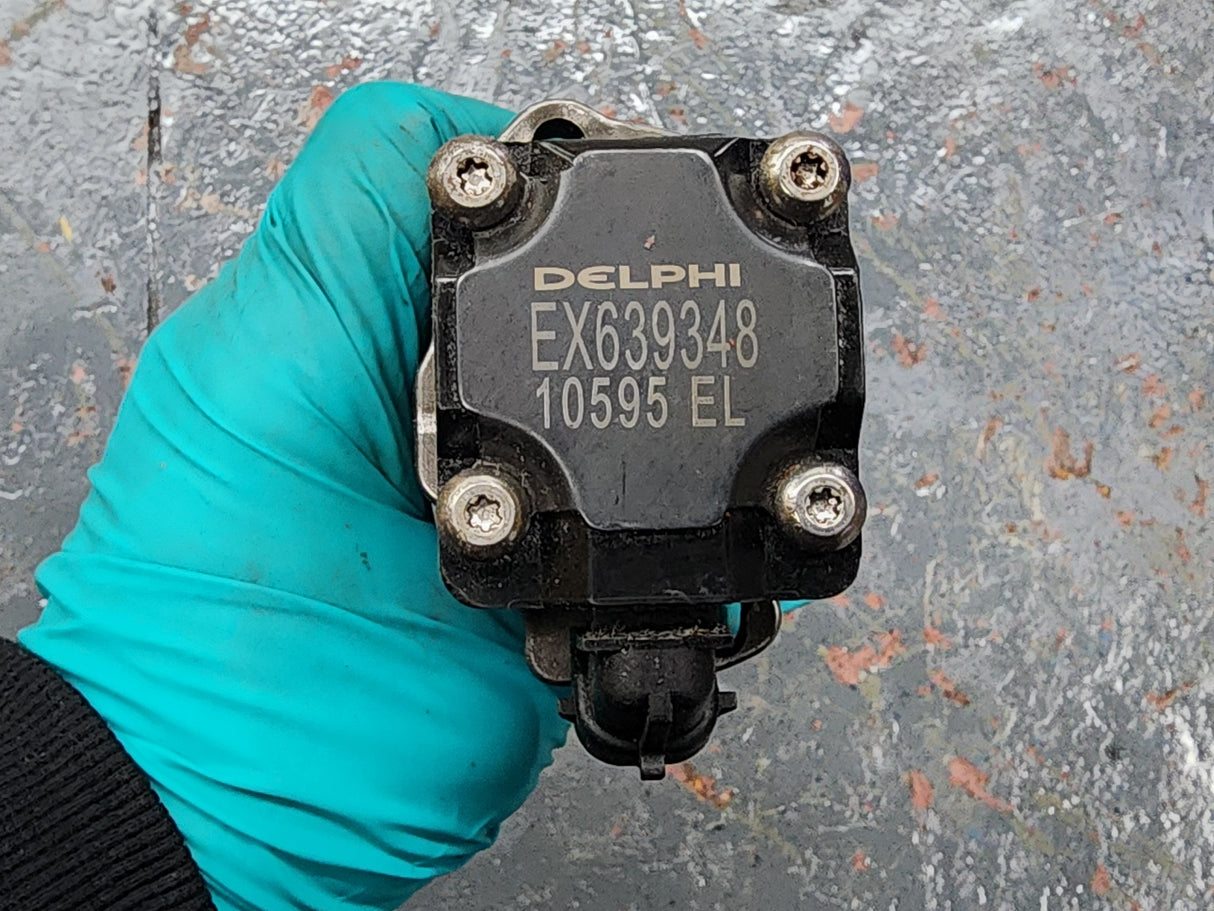 Caterpillar 3126 Diesel Engine Delphi Fuel Injector EX639348 W/ Holder Clamp 156-0221