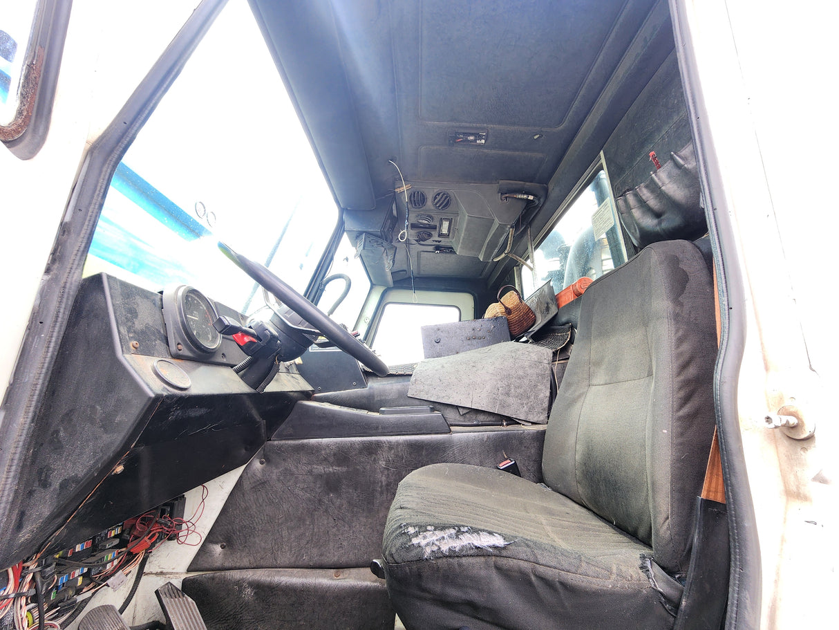 2011 Mack LEU613 Series 600 Garbage Truck W/ Mack MP7 Diesel Engine