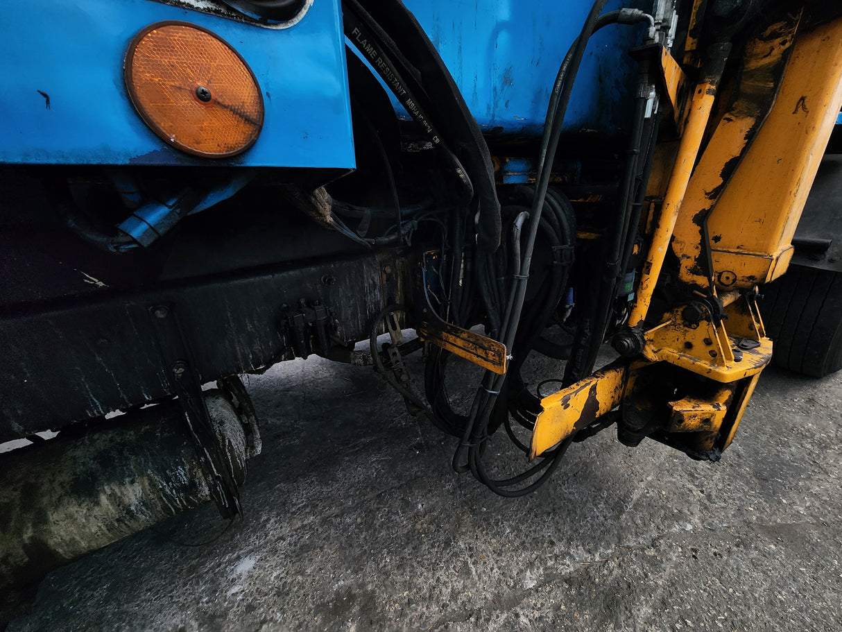 2011 Mack LEU613 Series 600 Garbage Truck W/ Mack MP7 Diesel Engine