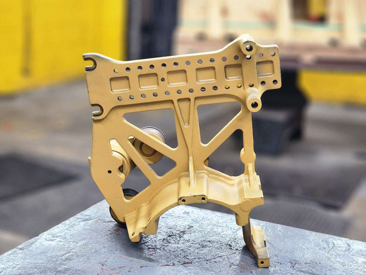 Caterpillar C13 Diesel Engine Support Bracket 222-2899-03- W/Tensioner Pulley 211-7895