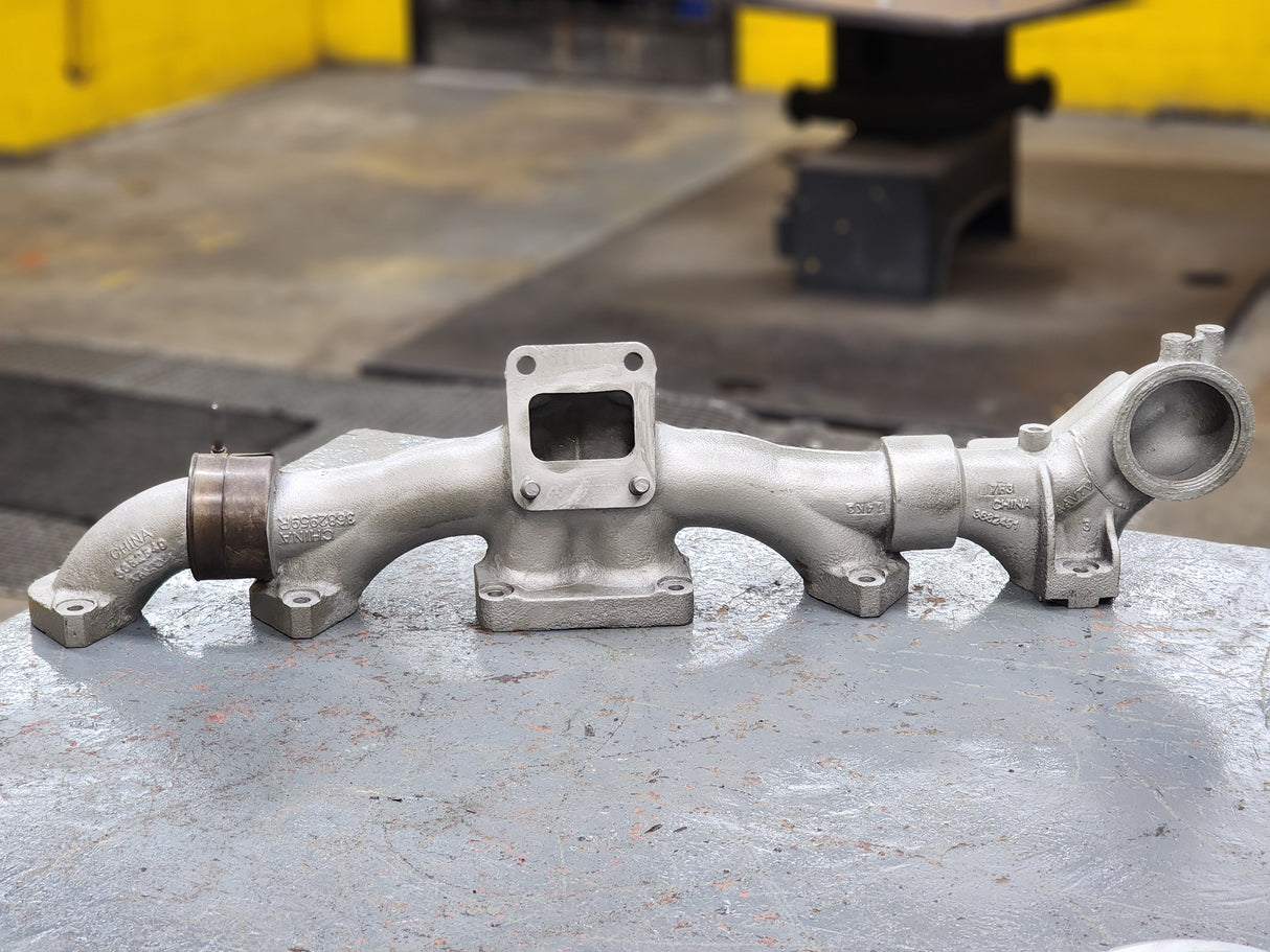 CUMMINS ISX Exhaust Manifold 3 Part For Sale, End Cast Part # 3882491, End Cast Part # 3882549, Center Part # 3682959
