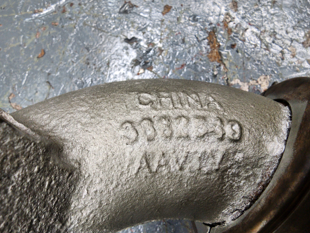 CUMMINS ISX Exhaust Manifold 3 Part For Sale, End Cast Part # 3882491, End Cast Part # 3882549, Center Part # 3682959