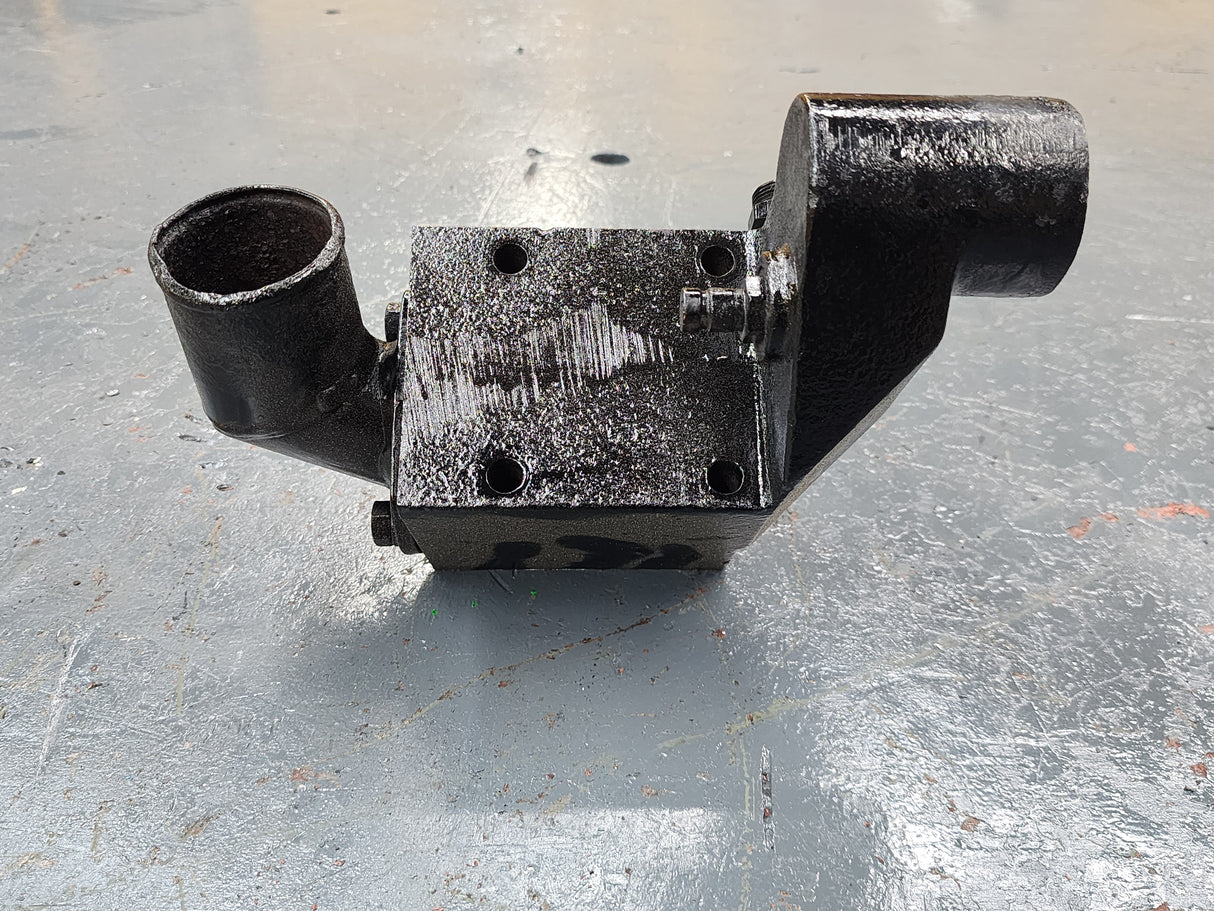 Cummins N14 Celect Thermostat Housing 3076490 For Sale