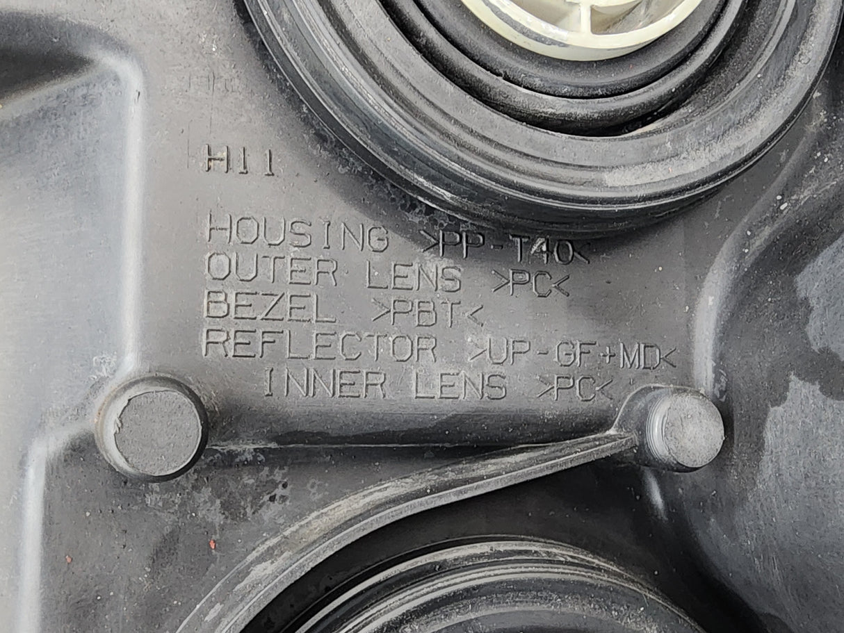 Automotive Lighting GM OEM Passenger (RIGHT) Side Front Headlight 25798851