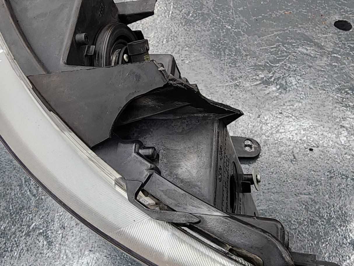 Automotive Lighting GM OEM Passenger (RIGHT) Side Front Headlight 25798851