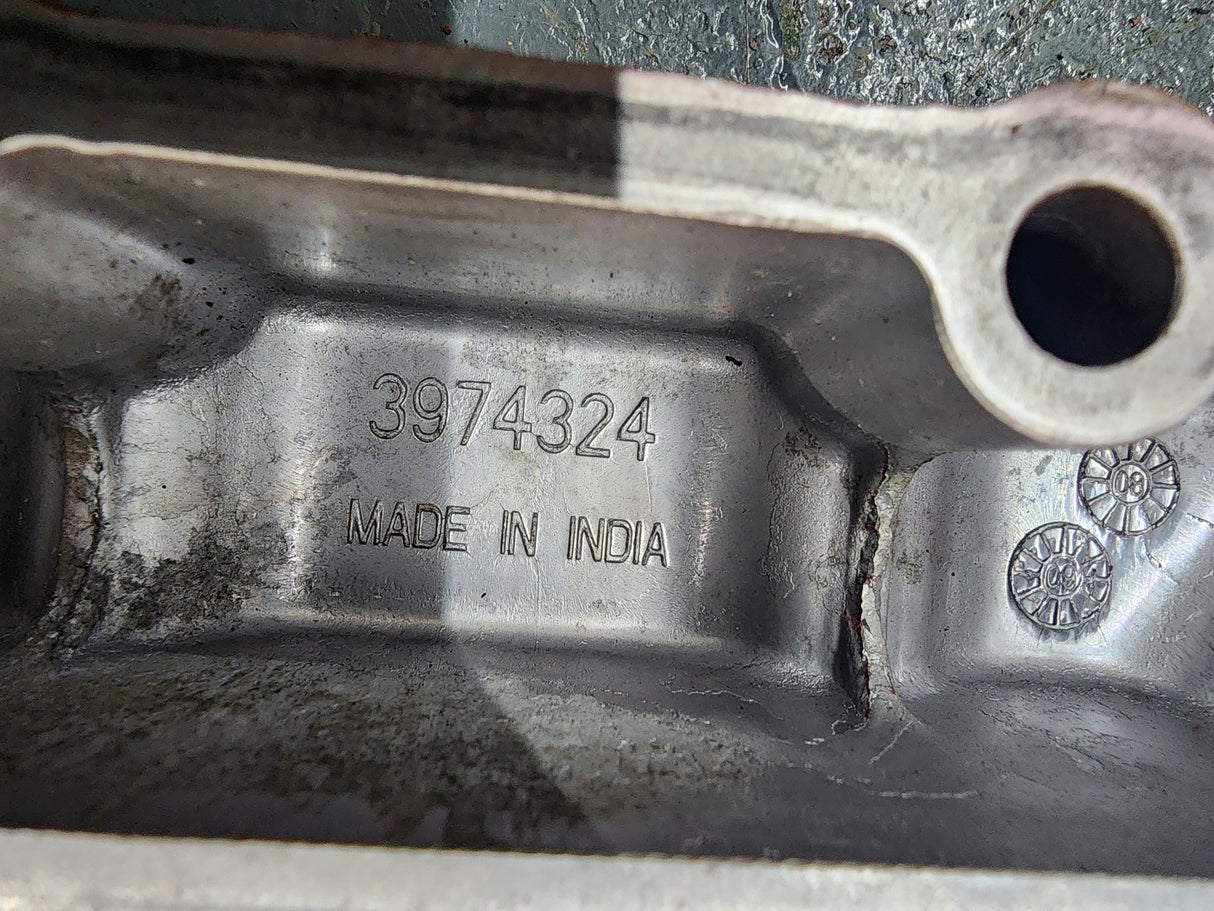 Cummins ISL 8.3L Diesel Engine Oil Filter Base Cooling Cover 3974324 For Sale
