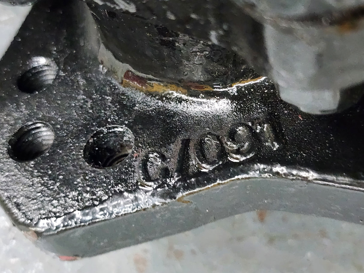 Eaton Bezares SA Bottom Mount PTO 2000XEN013RA For Sale