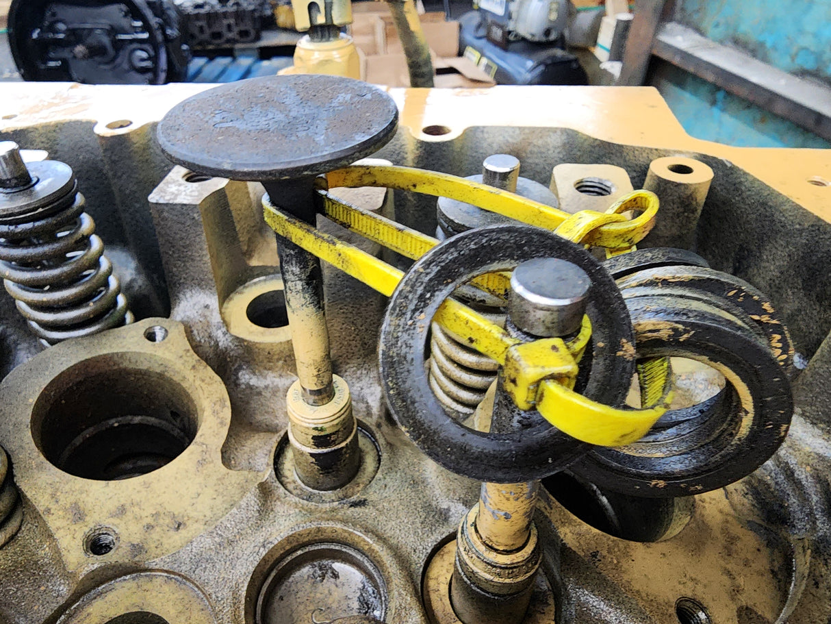 Caterpillar 3126B Cylinder Head, Part# 133-3724, 6 Cylinders