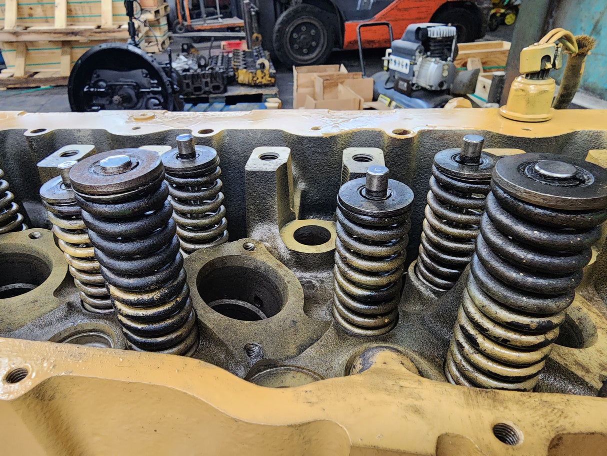 Caterpillar 3126B Cylinder Head, Part# 133-3724, 6 Cylinders