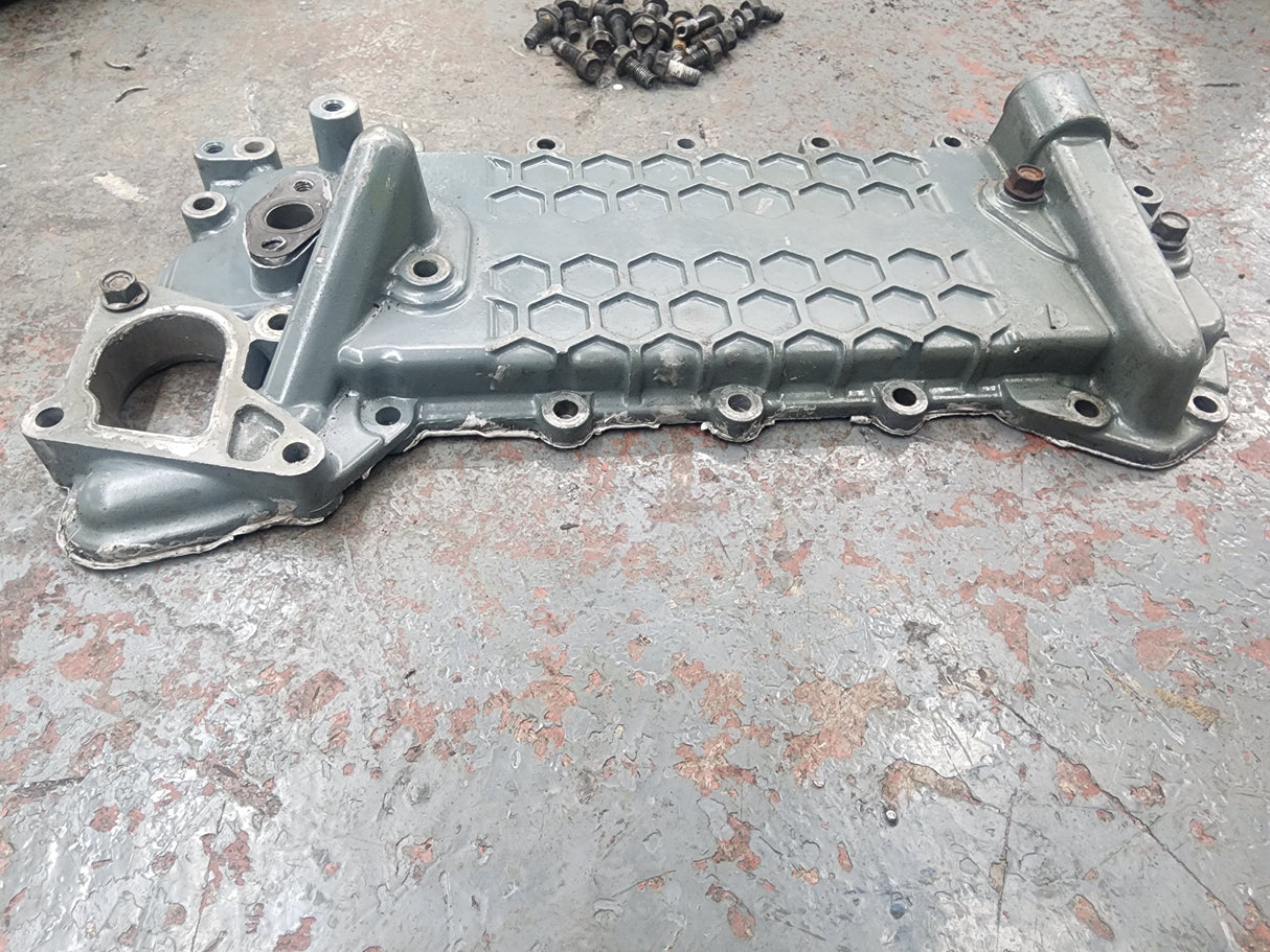 Isuzu NPR 4HE1XS Oil Cooler & Housing KC02 For Sale
