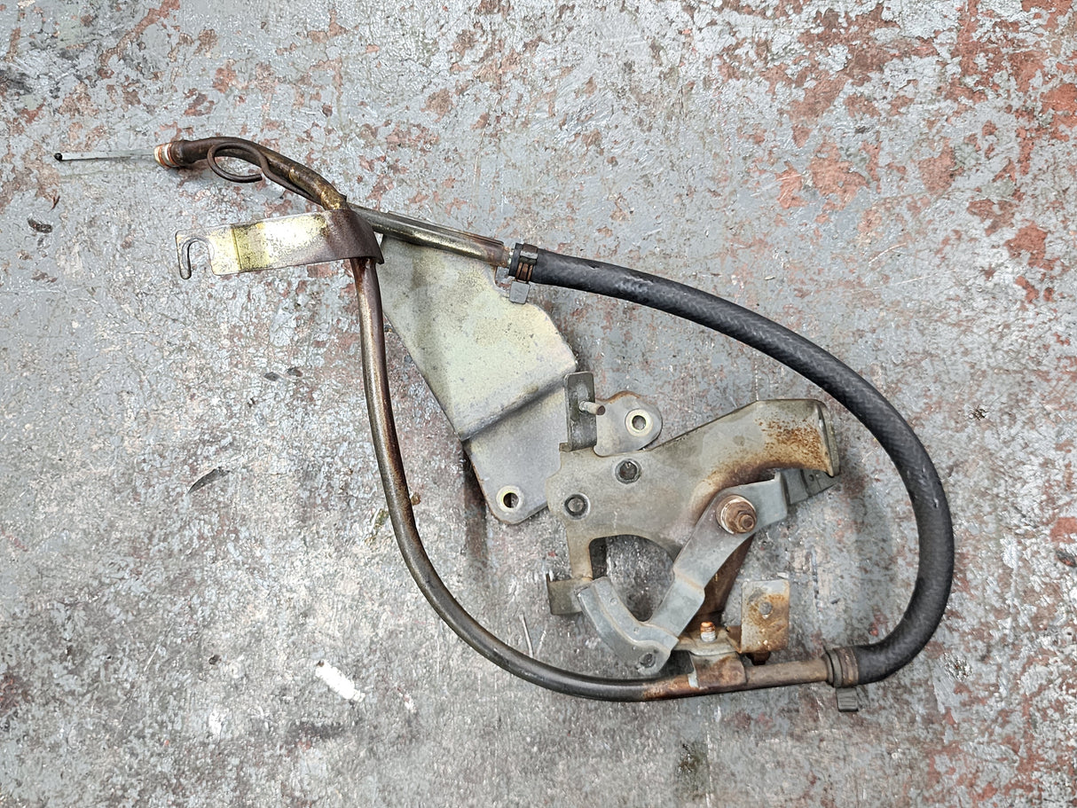 Isuzu NPR 4HE1XS Fuel Lever