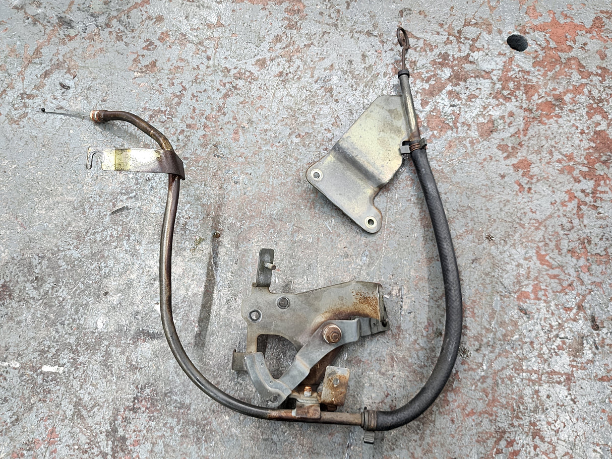 Isuzu NPR 4HE1XS Fuel Lever