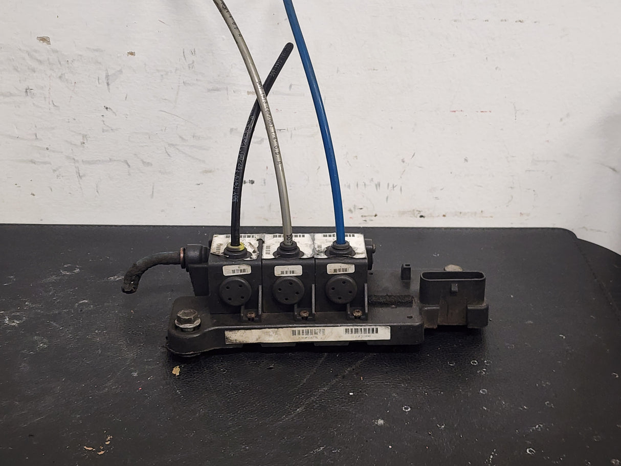 OEM International Prostar Air Control Solenoid 3-Valve w/ Chassis Control Module 114578