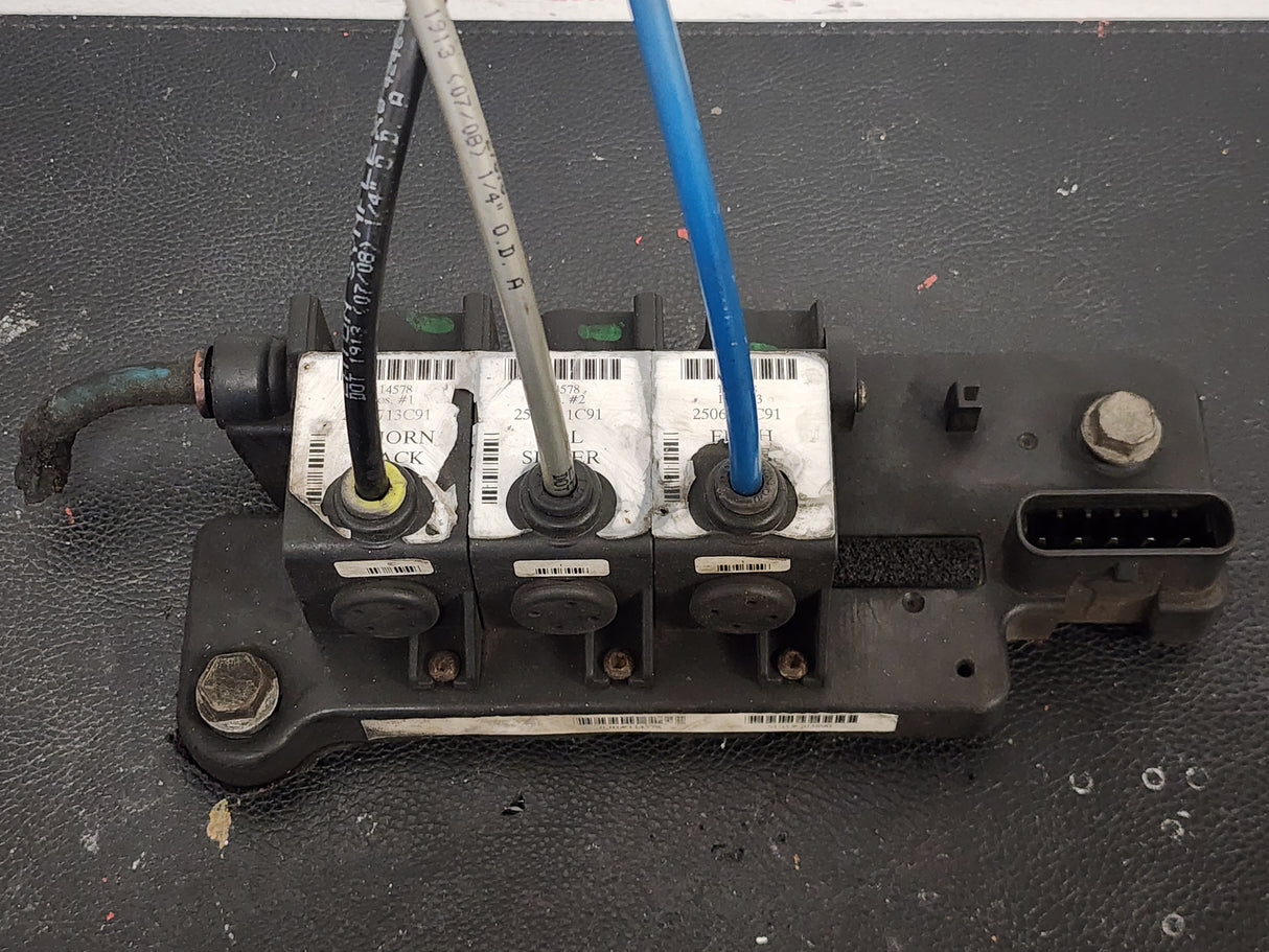 OEM International Prostar Air Control Solenoid 3-Valve w/ Chassis Control Module 114578