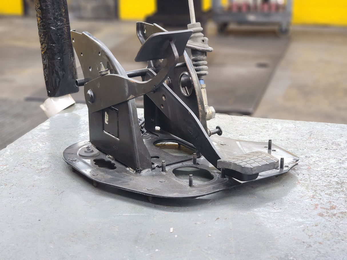 Bendix Clutch & Brake Assembly Housing Part # 100117699