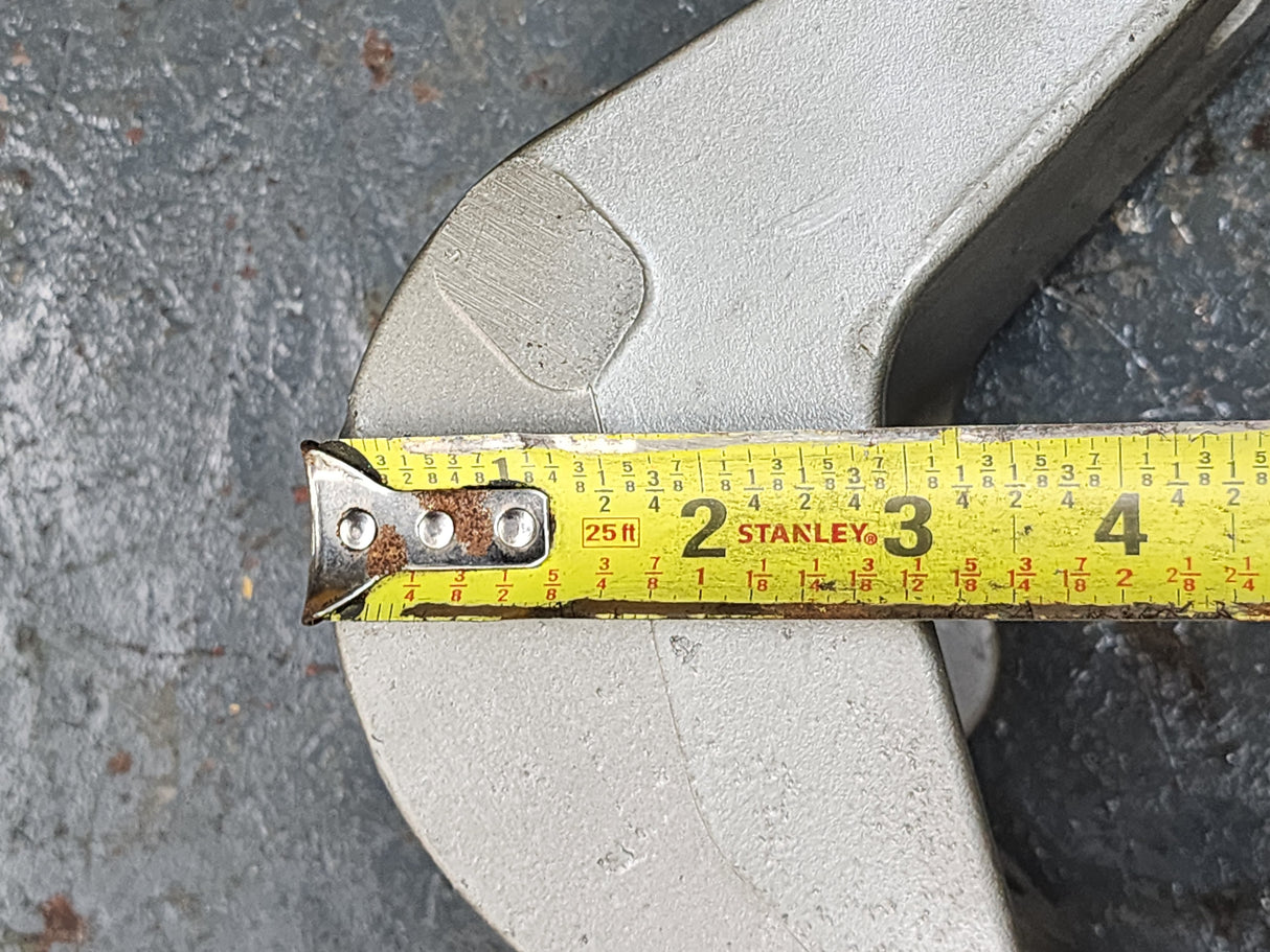 Freightliner Coronado Radiator Mounting Bracket 05-27000-001