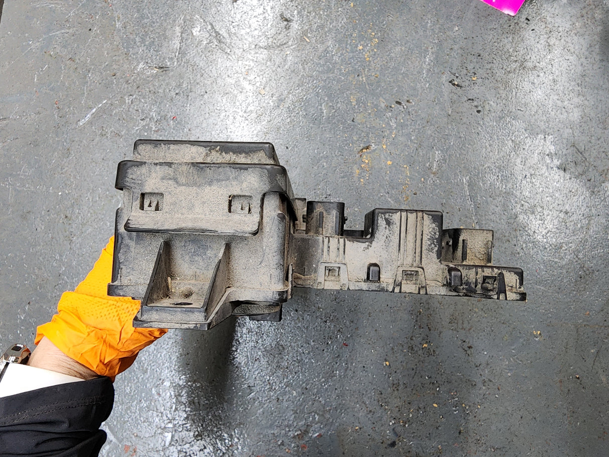 Freightliner Cascadia Cab Control Module (CECU) A06-75982-002