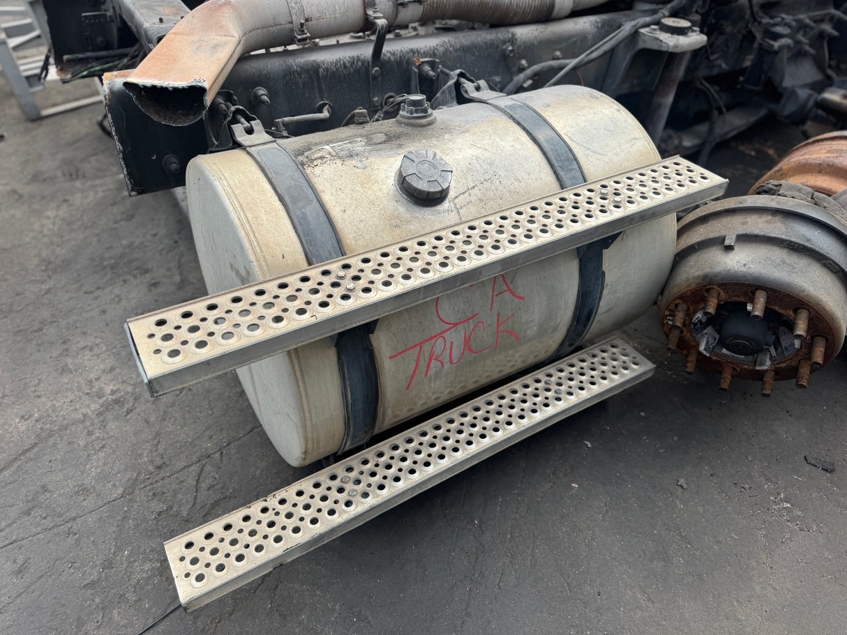 International 4200 Fuel Tank Part # 3510761C95 For Sale