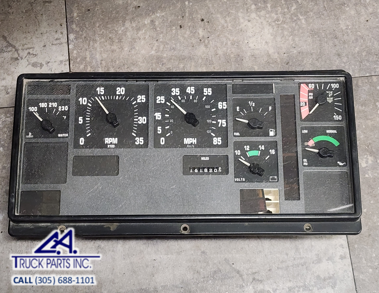 International 2037898R1 Instrument Cluster Dashboard