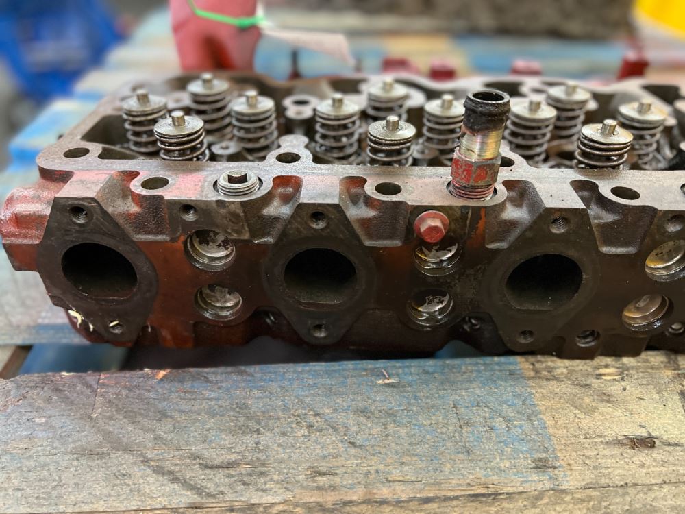 Cummins ISB 6.7L 3977221 Cylinder Head For Sale