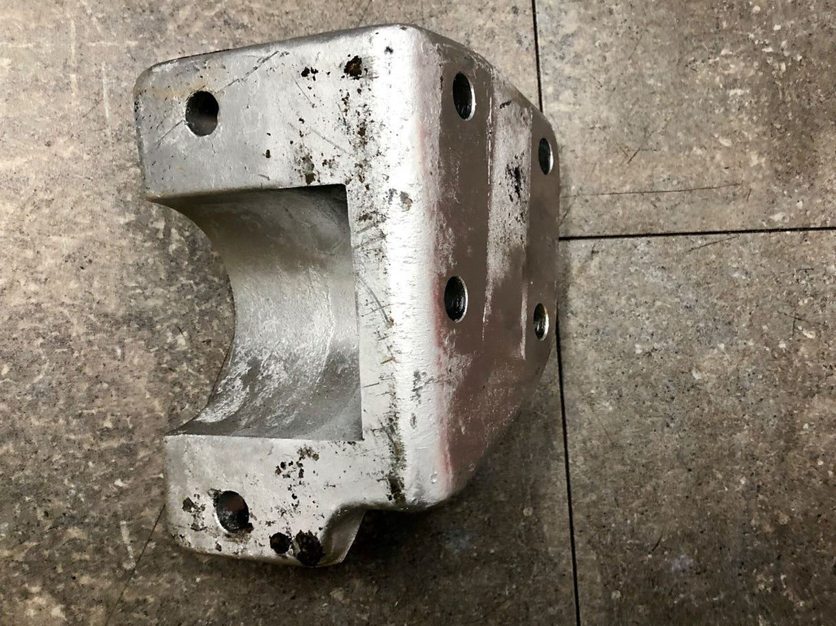 Cummins Part # F3HT-6096-BB Engine Mount