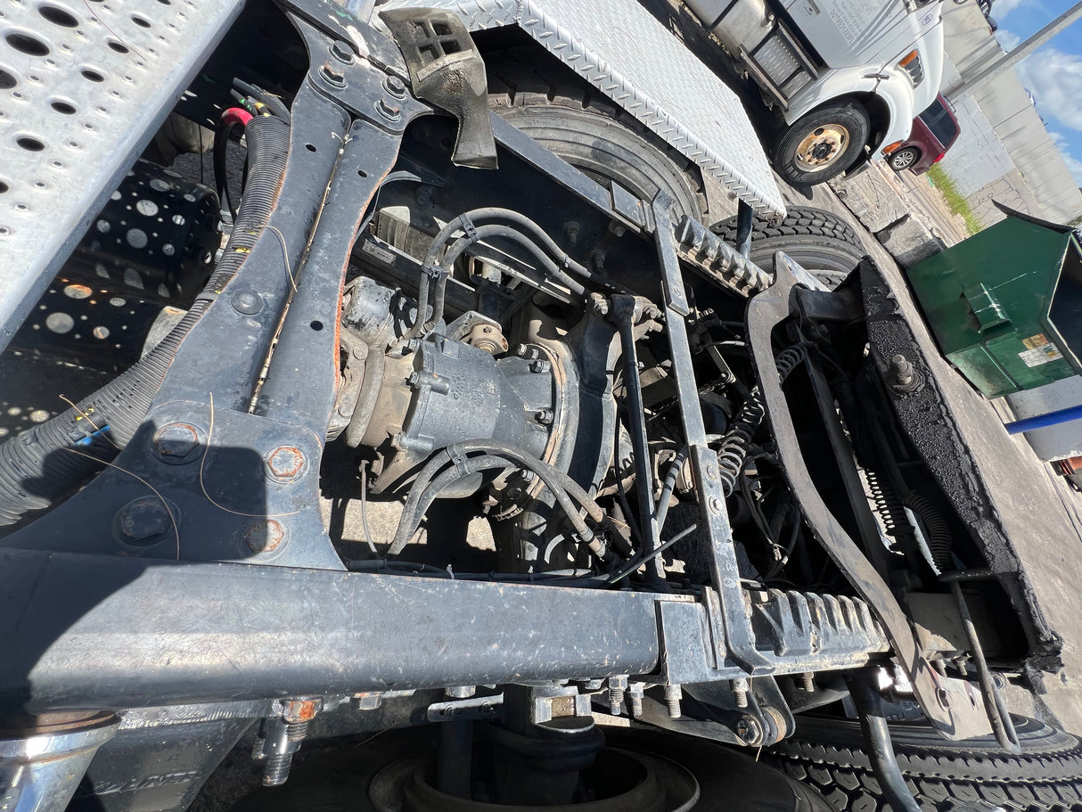 2012 Freightliner Cascadia 125 Cab & Chassis Truck GLIDER KIT (NO ENGINE NO TRANSMISSION)