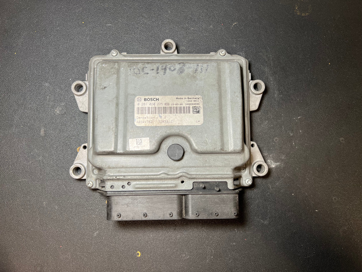 Cummins Electronic DPF Control Module Part # 5283311, Bosch Part # 0 281 020 225