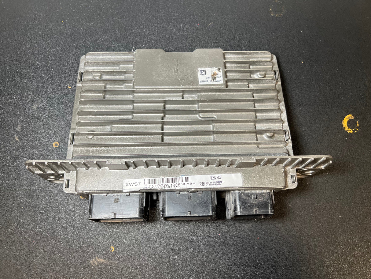 2014 Ford 6.8L V10 Engine Control Module (ECM) Part # DC2A-12B684-DA, 5WY8905GCFP