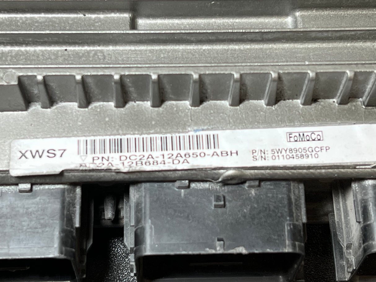 2014 Ford 6.8L V10 Engine Control Module (ECM) Part # DC2A-12B684-DA, 5WY8905GCFP