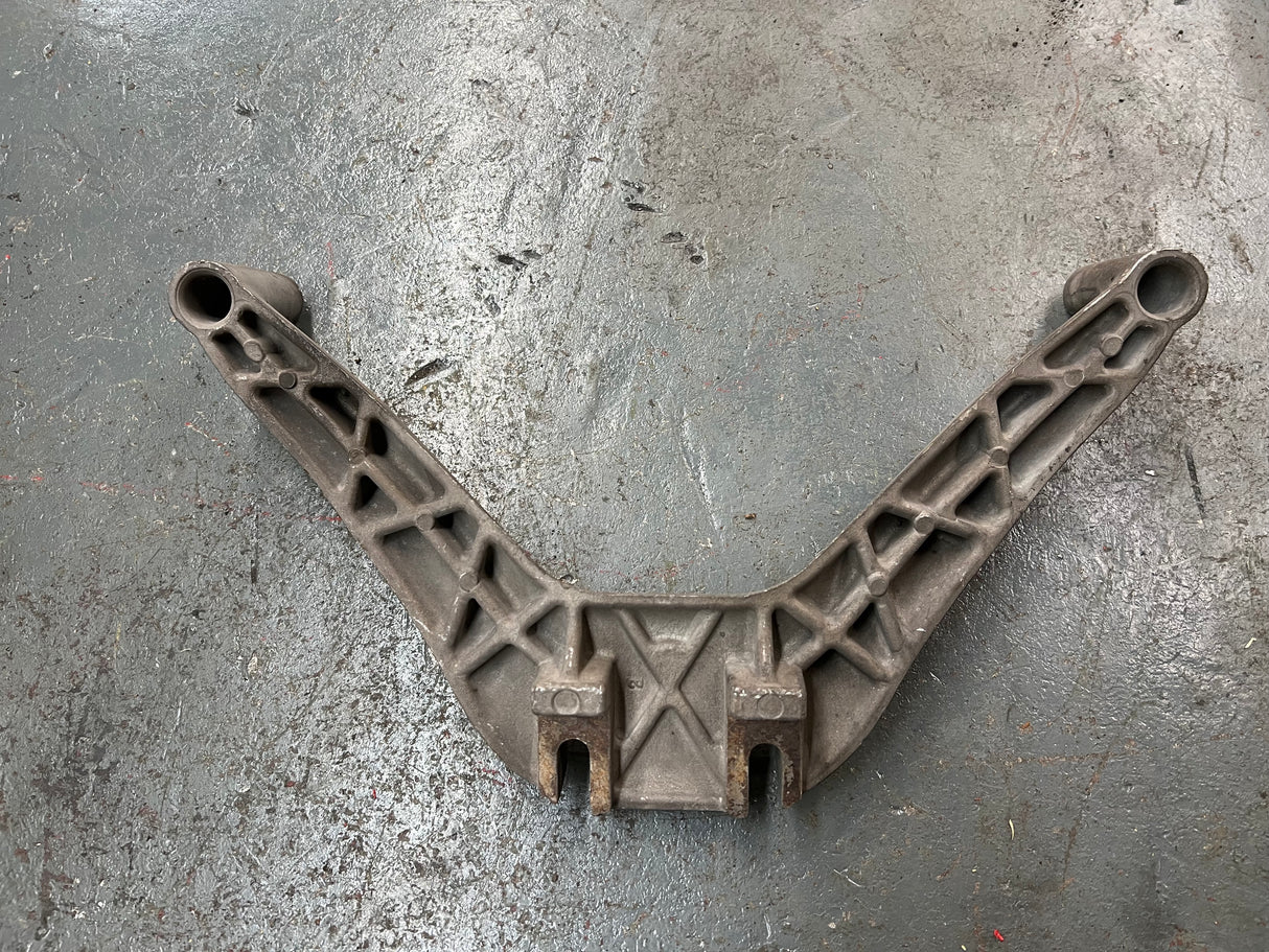 Cummins ISX Volvo Radiator Shroud Support Bracket Part # 20448719