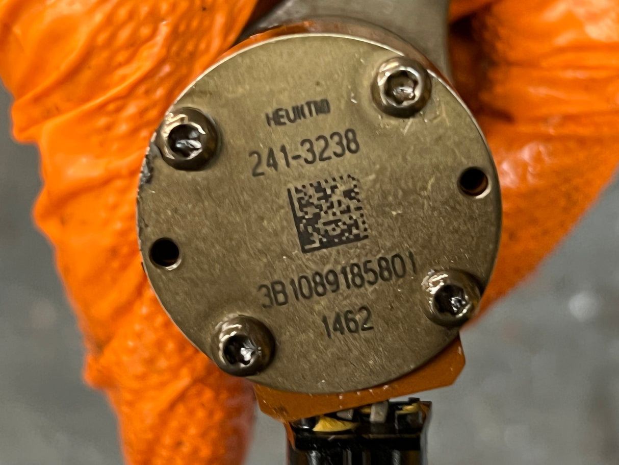 Caterpillar C7 Diesel Engine HEUI(TM) Fuel Injector 241-323