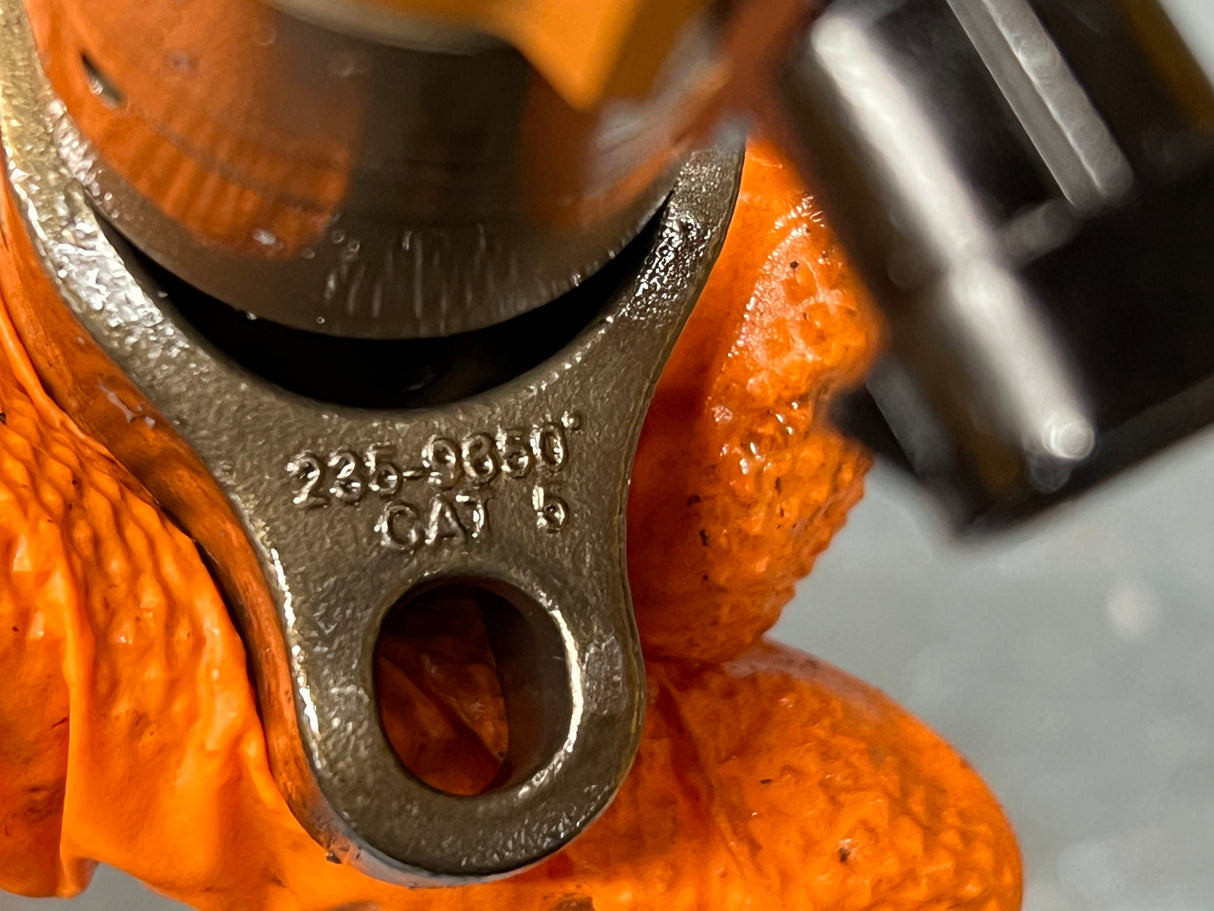 Caterpillar C7 Diesel Engine HEUI(TM) Fuel Injector 241-323