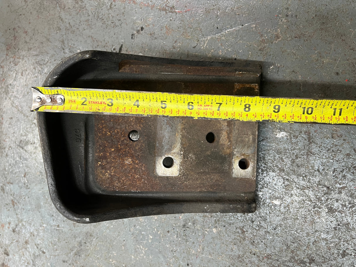 Cummins ISL9 Flywheel Housing Support A1200151-002, RIGHT / PASSENGER'S SIDE