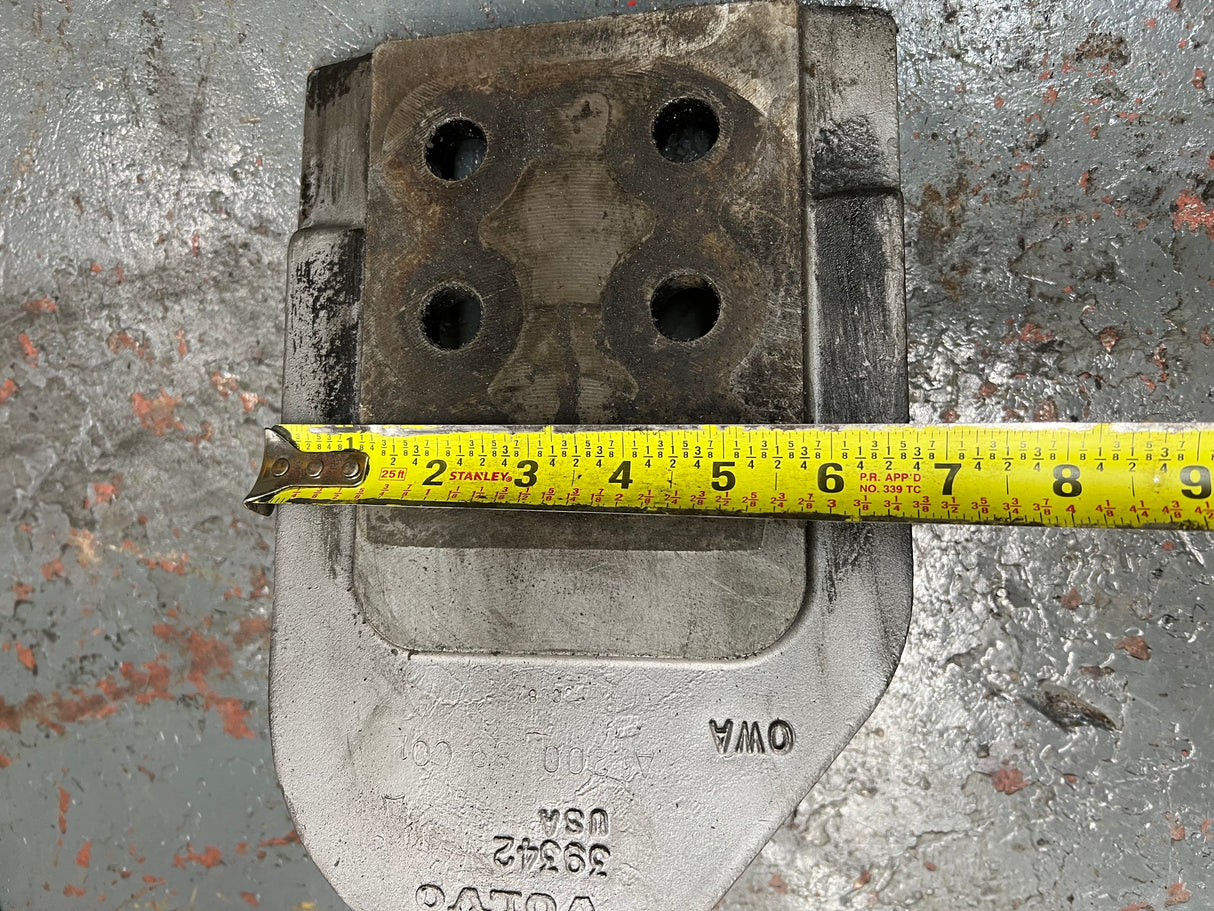 Volvo Diesel Engine Mount Part # A1200089-001, 39342