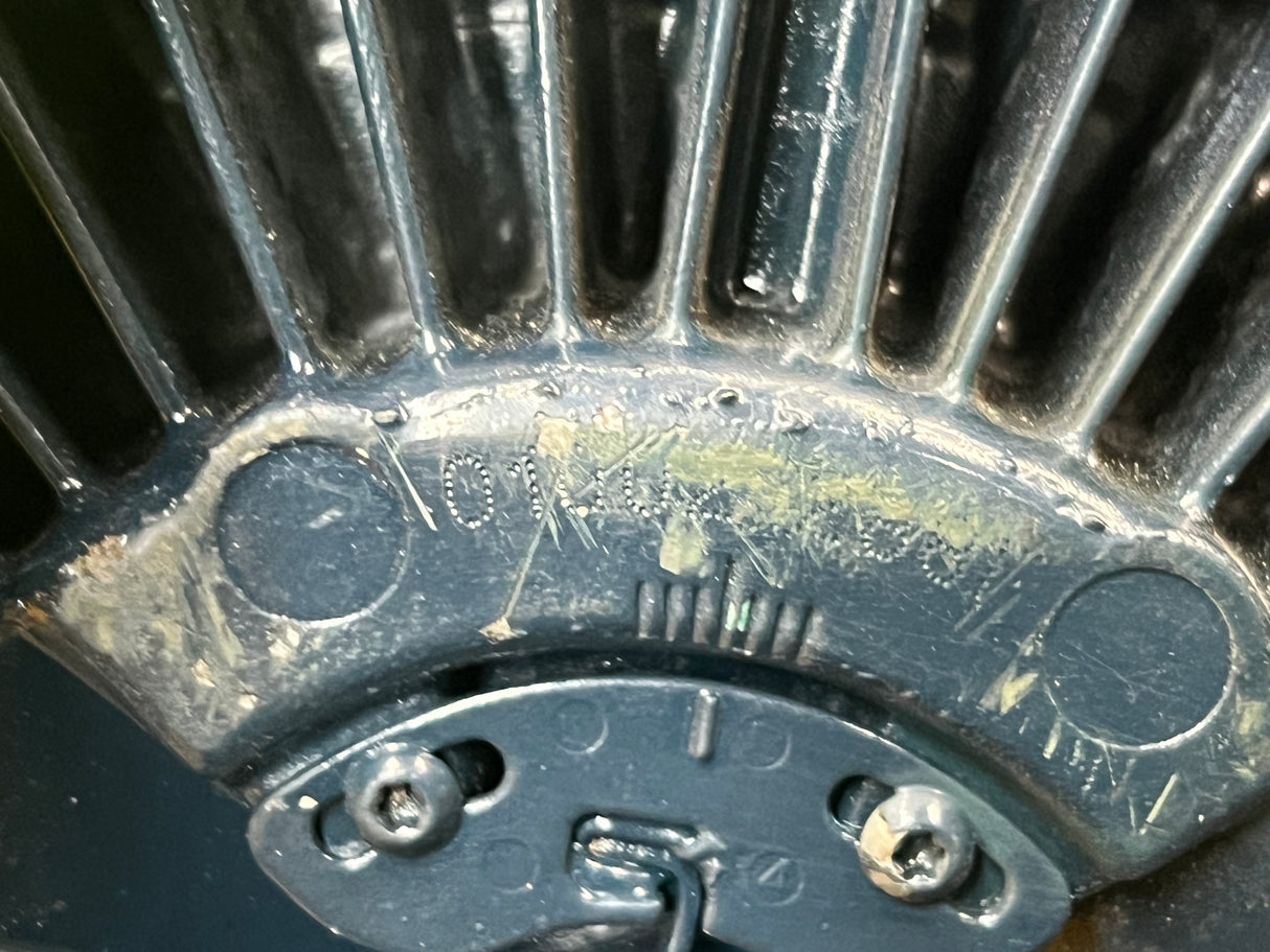 International BorgWarner Viscous Fan Clutch 3609117C2