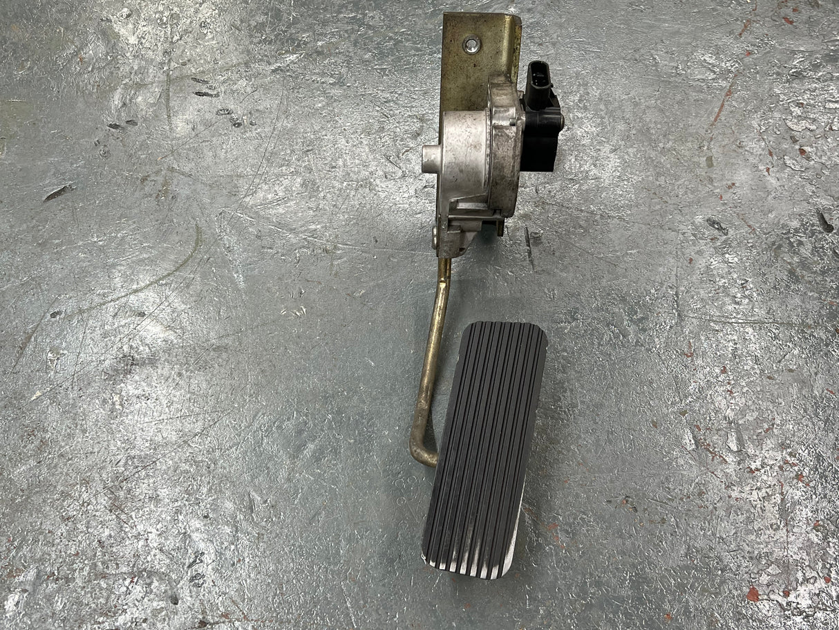 International Electronic Pedal Assembly 2034954C91 w/Throttle Body Sensor 408468