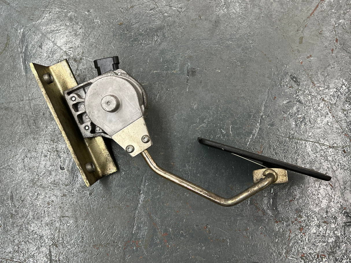 International Electronic Pedal Assembly 2034954C91 w/Throttle Body Sensor 408468