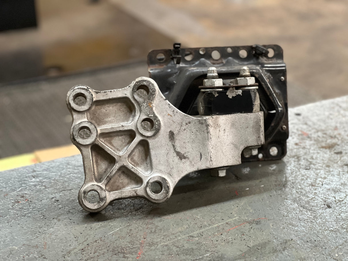 Volvo / Mack Rear Left Engine Mount Part # 20563800, Rubber Cushion Part # 20499469