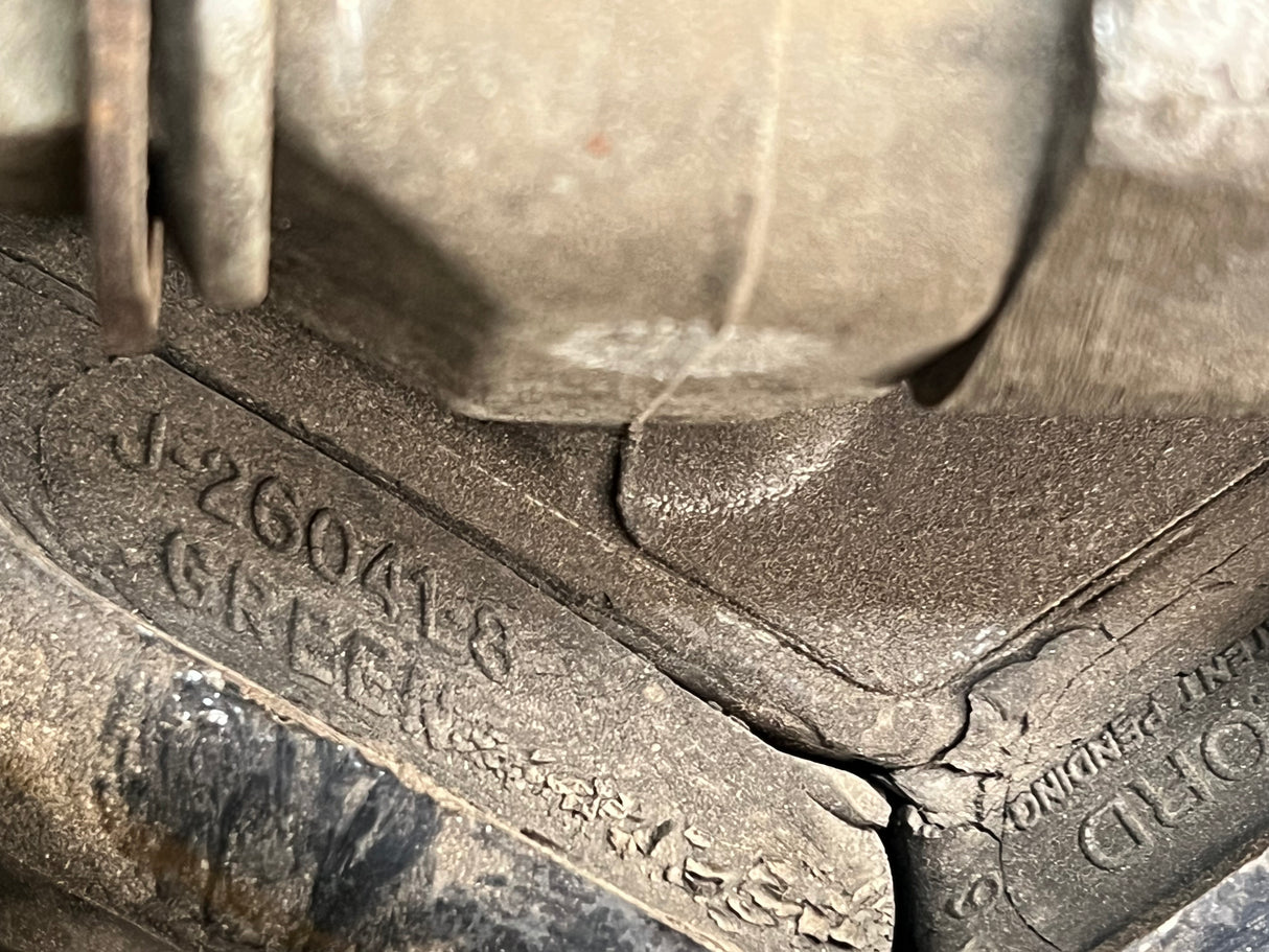 Volvo / Mack Rear Right Engine Mount Part # 20563801, Rubber Cushion Part # 20499469