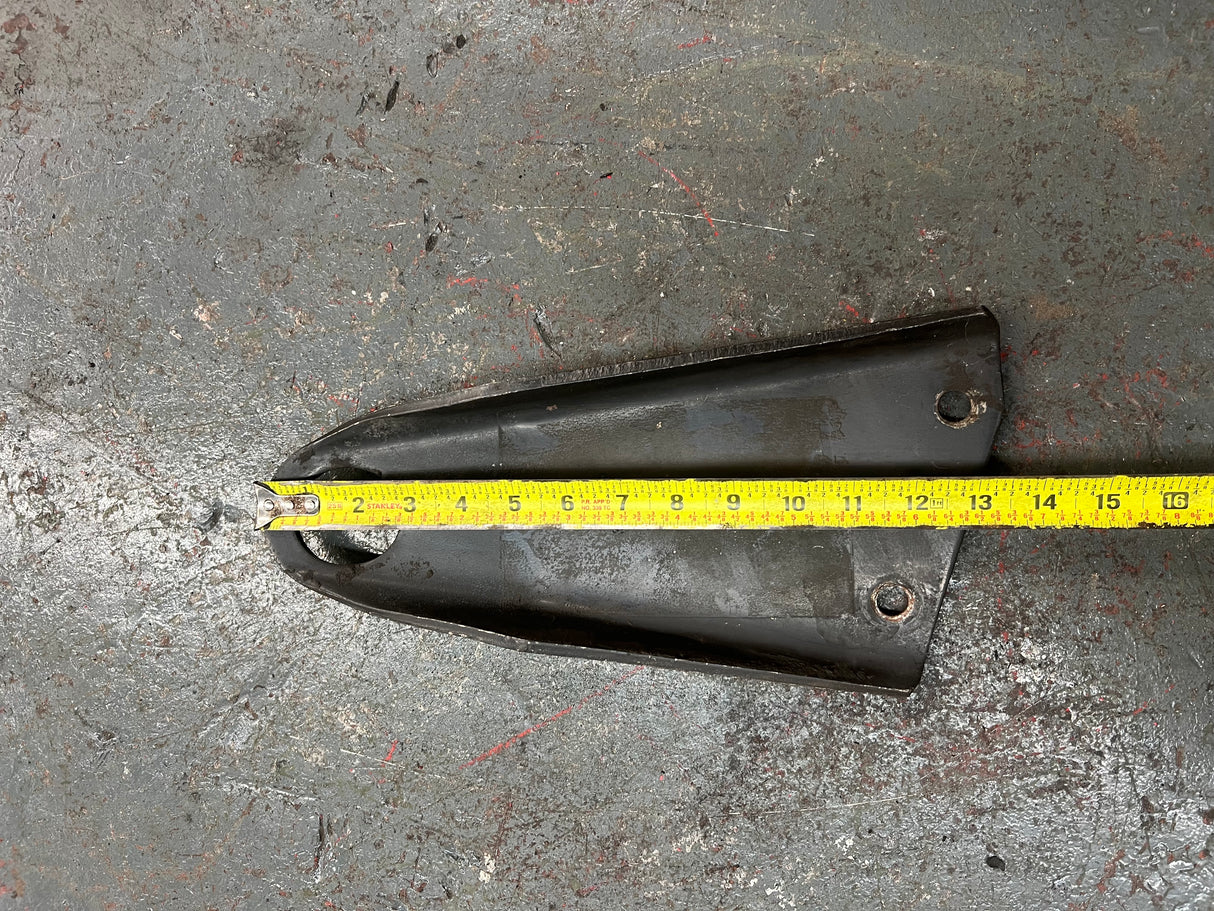 Cummins M11 Engine Lifting Bracket Part # 3896347