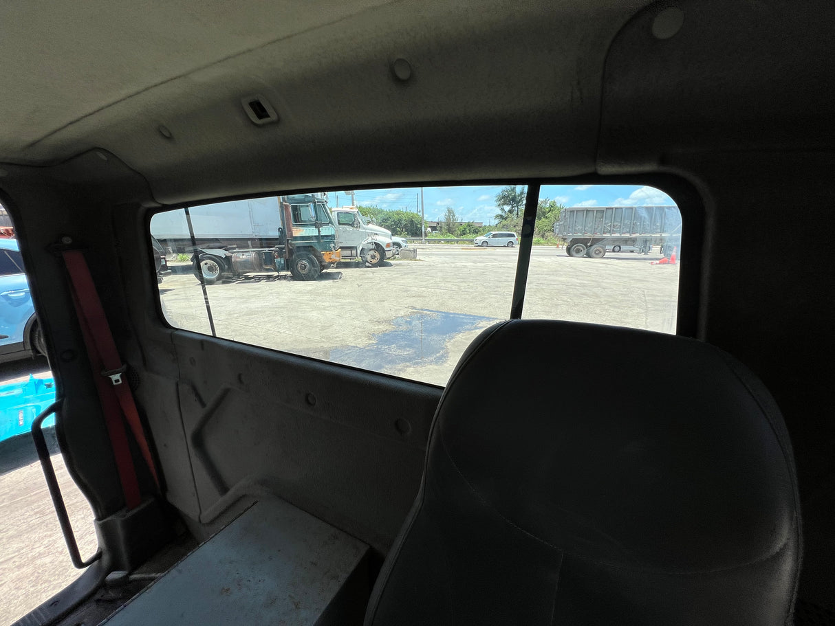 2009 International 4400 SBA CAB SET-BACK-AXLE