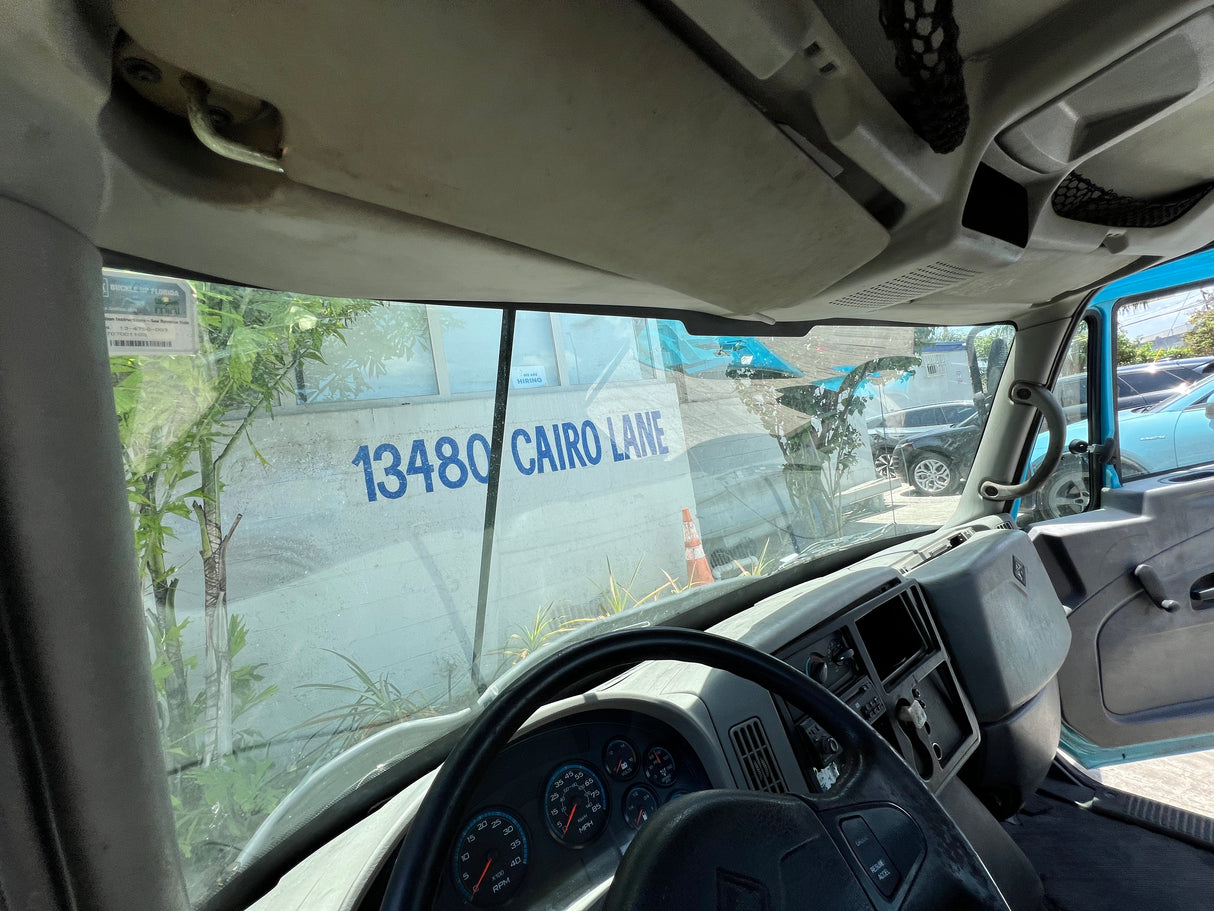 2009 International 4400 SBA CAB SET-BACK-AXLE