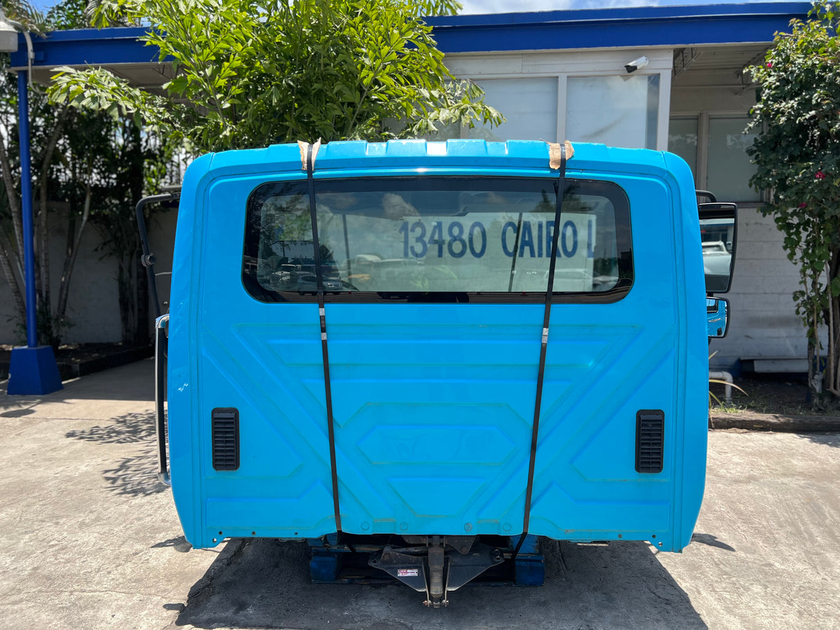 2009 International 4400 SBA CAB SET-BACK-AXLE