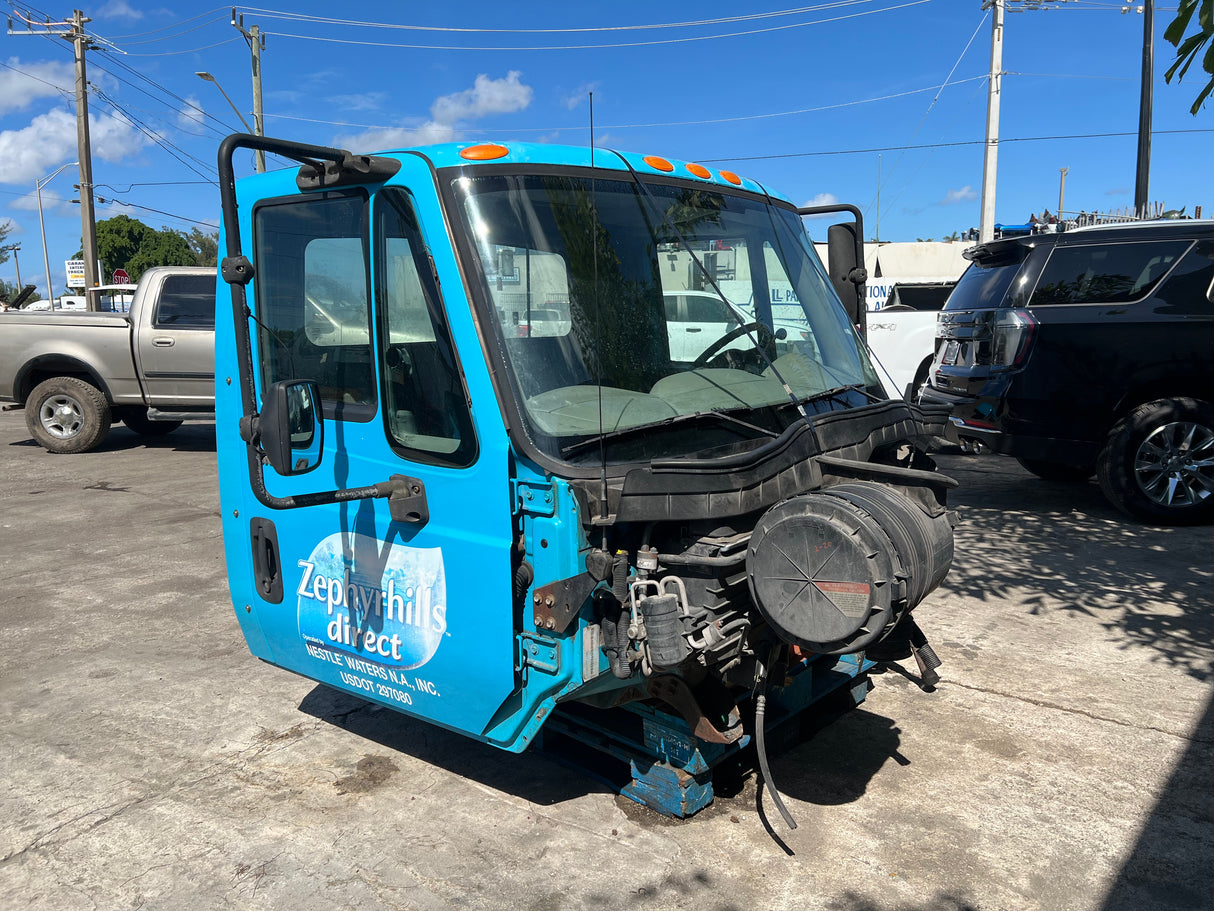2009 International 4400 SBA CAB