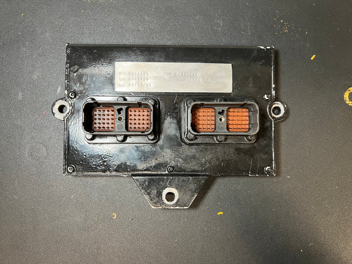 Cummins ISC / ISL Engine Control Module (ECM) Part # 3944125, CM554