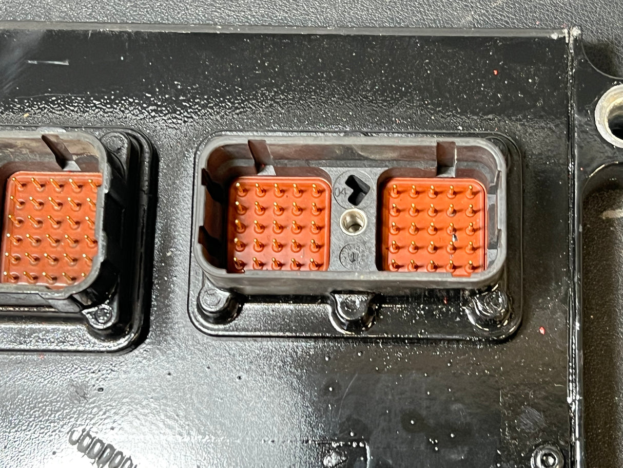 2006 Cummins ISL Engine Control Module (ECM) Part # 4921776, CM850