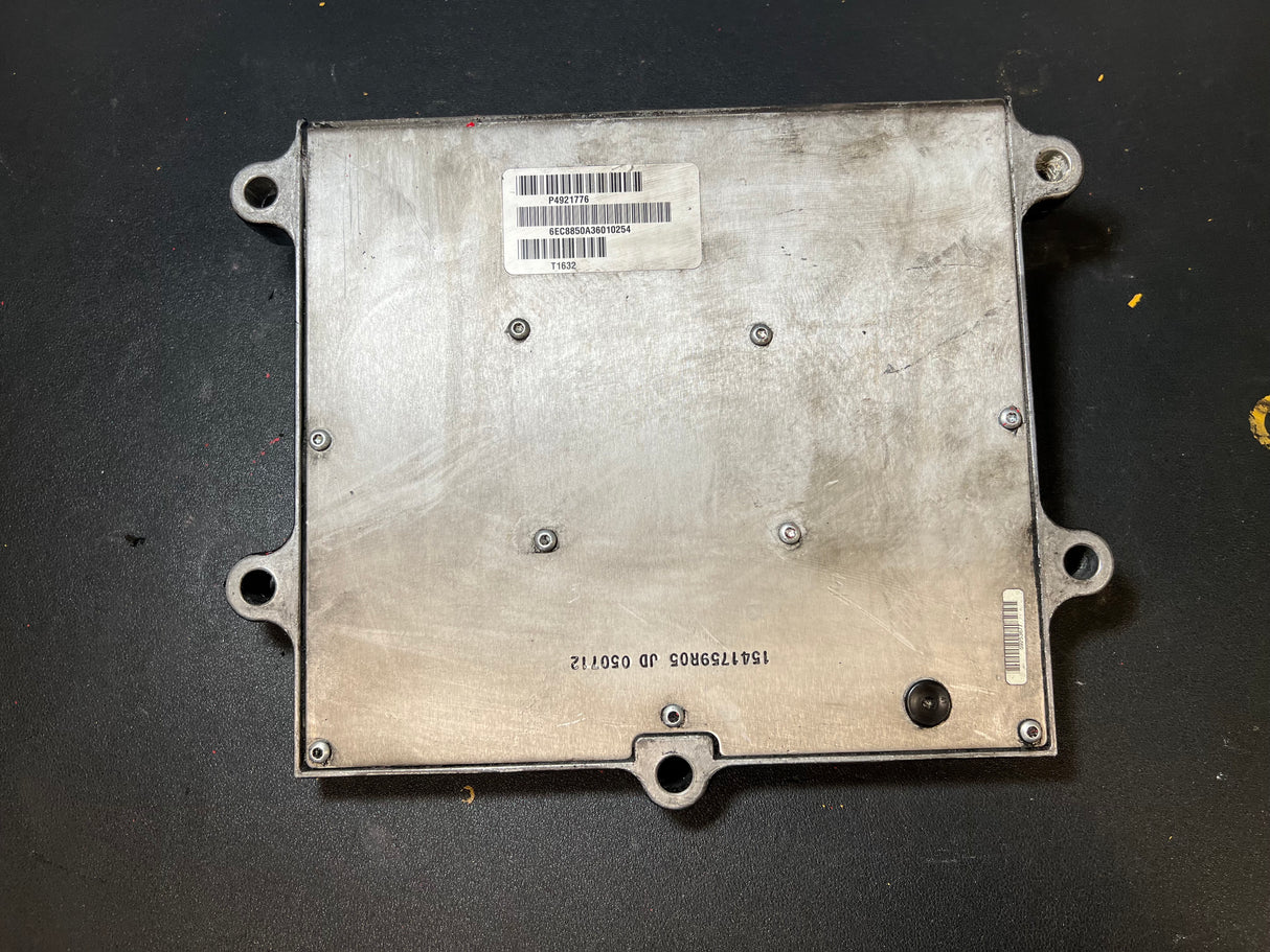 2006 Cummins ISC 8.3 Engine Control Module (ECM) for 2004-2006 Part # 4921776, CM850
