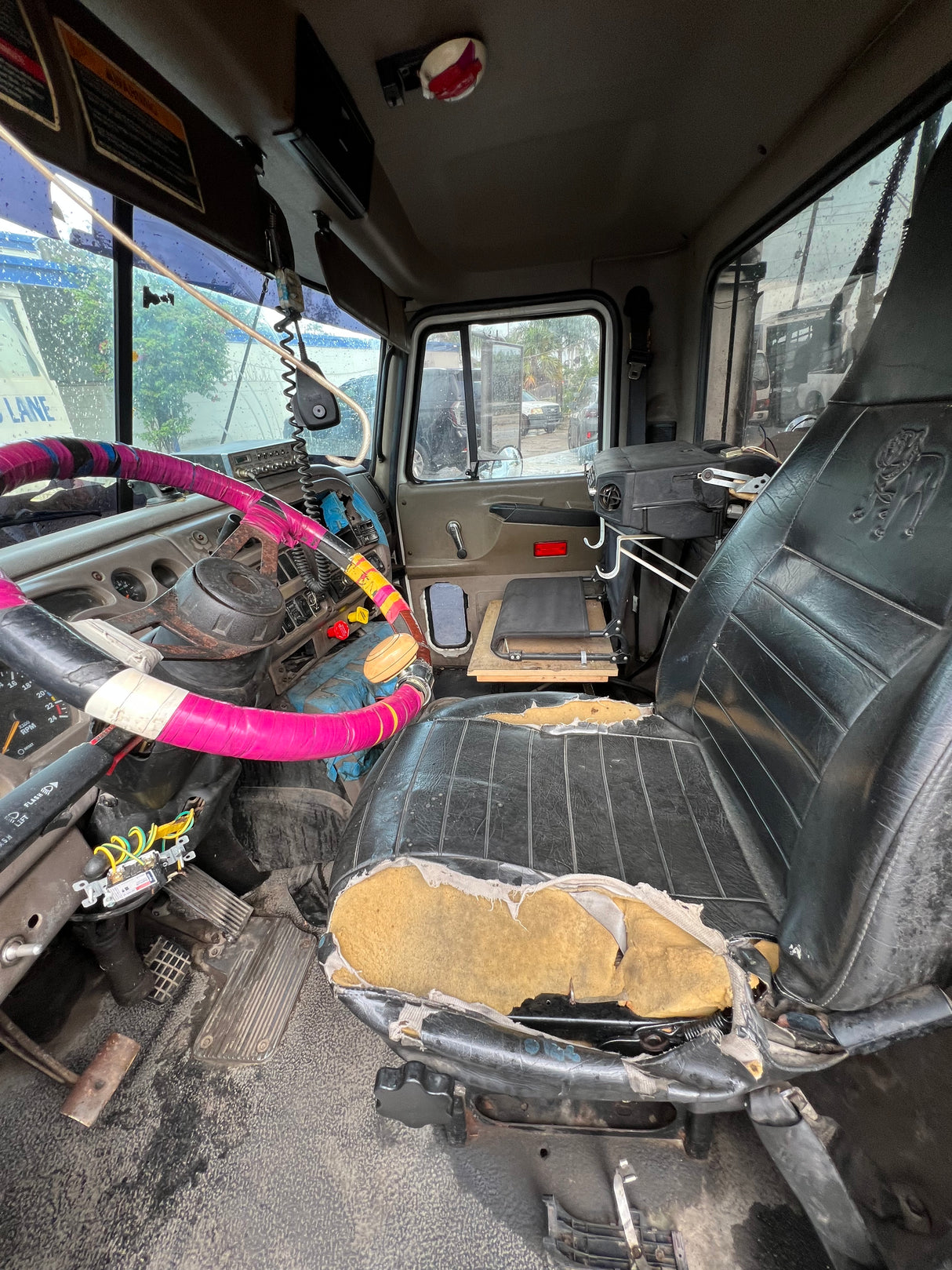 2003 Mack CH613 600 Series Conventional Cab