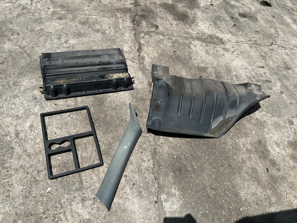 2004 International 4200 SBA - SET-BACK-AXLE Cab