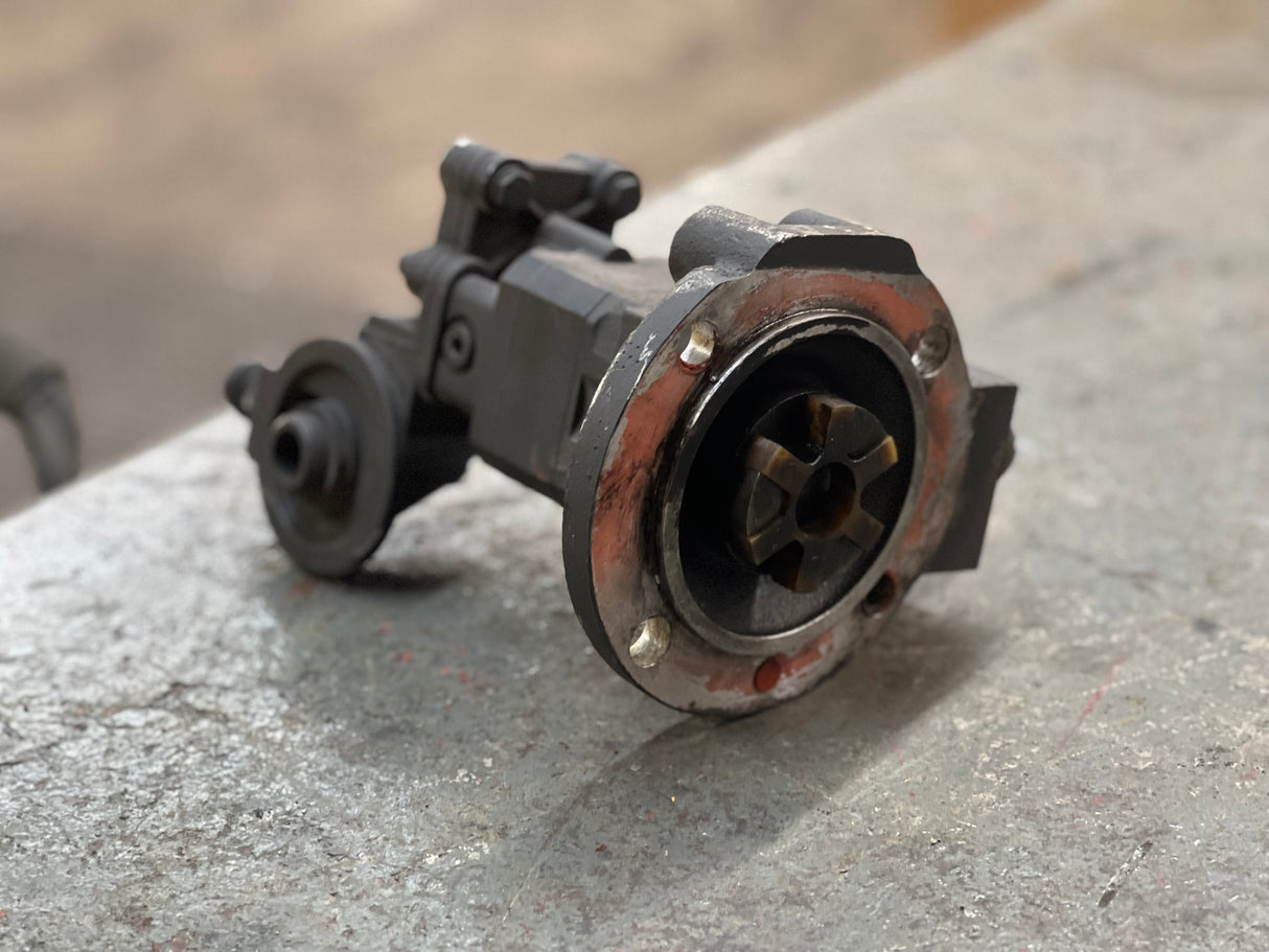 Cummins N14 Fuel Pump Part # 3090942RX, 3074318-00 w/ Filter Base Part # 153338, FITS N14/M11/L10/QSM